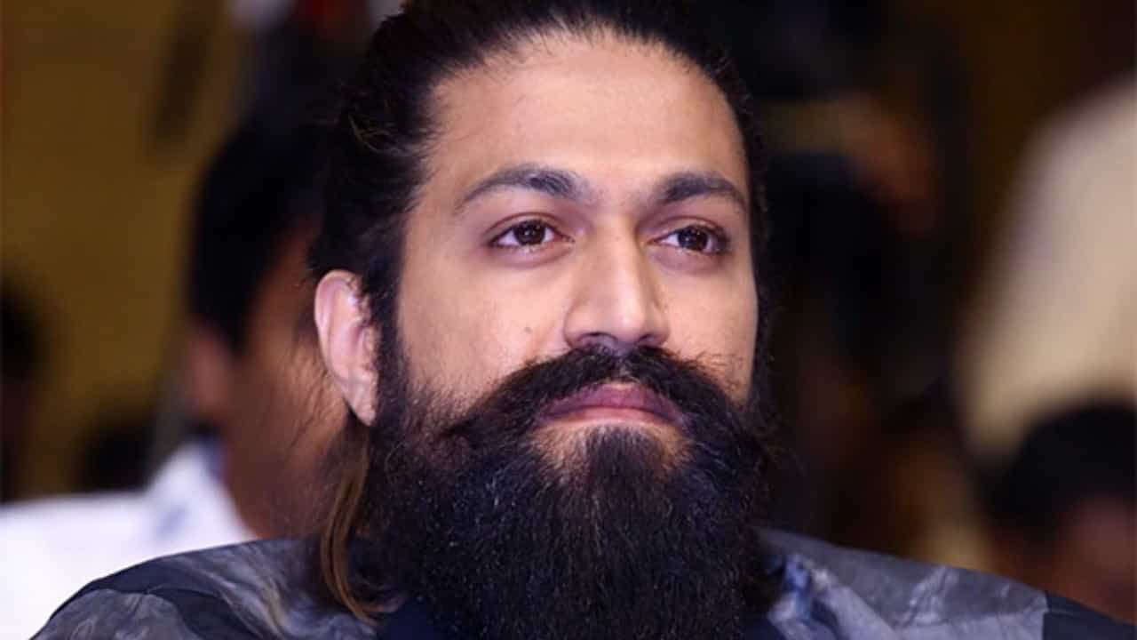 ‘ರಾಮಾಯಣ’ ಚಿತ್ರಕ್ಕಾಗಿ ಬಾಲಿವುಡ್ ಹೀರೋಗಳನ್ನೂ ಮೀರಿಸಿ ಸಂಭಾವನೆ ಪಡೆದ ಯಶ್ ‘ರಾಮಾಯಣ’ ಚಿತ್ರಕ್ಕಾಗಿ ಬಾಲಿವುಡ್ ಹೀರೋಗಳನ್ನೂ ಮೀರಿಸಿ ಸಂಭಾವನೆ ಪಡೆದ ಯಶ್