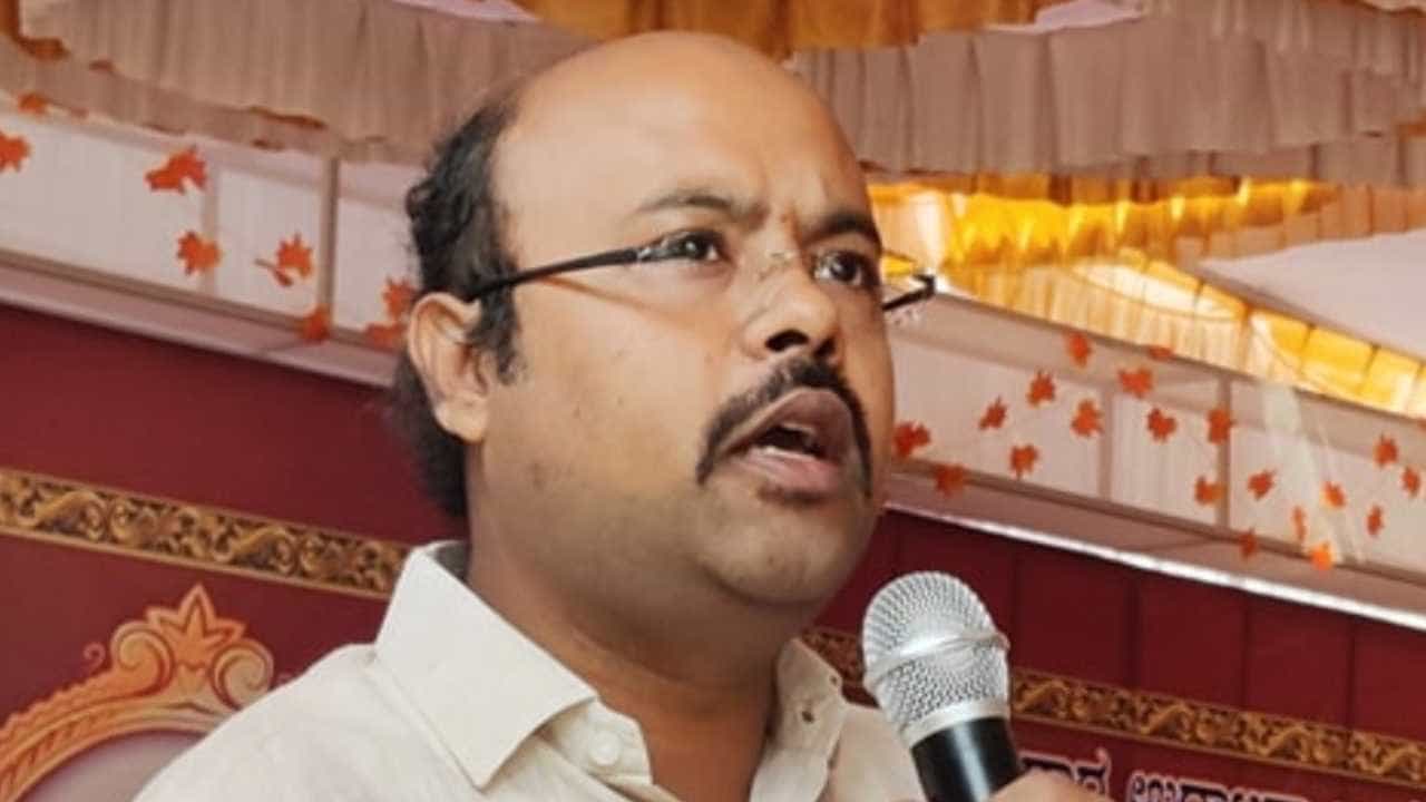 ಅಮಿತ್ ಶಾ ಬಗ್ಗೆ ಅವಹೇಳನಕಾರಿ ಹೇಳಿಕೆ: ಯತೀಂದ್ರ ಸಿದ್ದರಾಮಯ್ಯ ವಿರುದ್ಧ ಬಿಜೆಪಿ ದೂರು ಅಮಿತ್ ಶಾ ಬಗ್ಗೆ ಅವಹೇಳನಕಾರಿ ಹೇಳಿಕೆ: ಯತೀಂದ್ರ ಸಿದ್ದರಾಮಯ್ಯ ವಿರುದ್ಧ ಬಿಜೆಪಿ ದೂರು