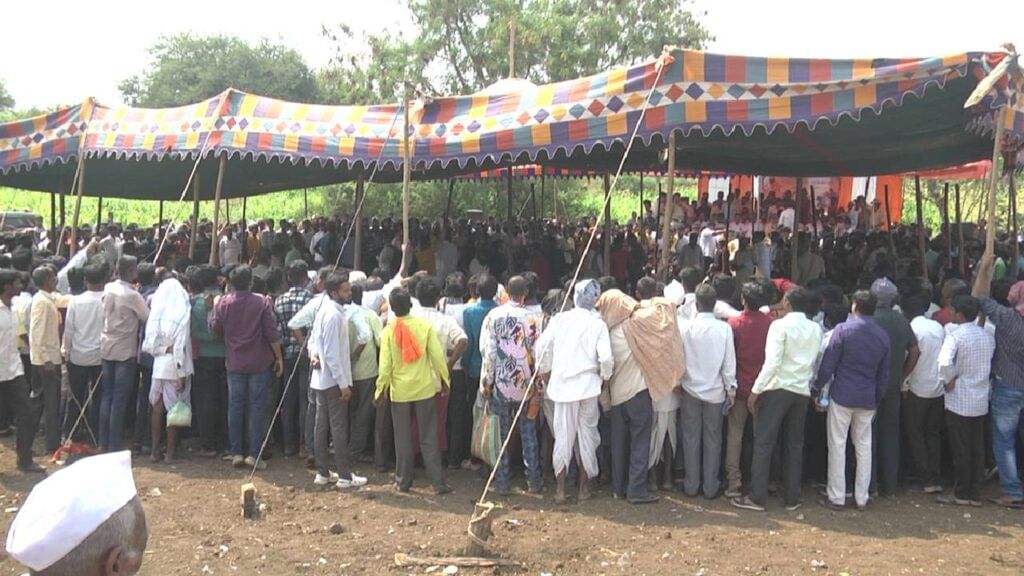 Bidar Filevans fight in a wrestling match