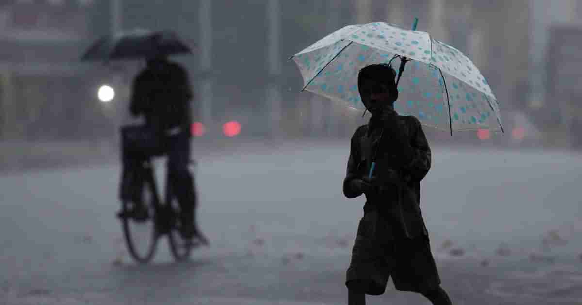 Karnataka Rain: ಮುಂದಿನ 3 ದಿನ ಕರ್ನಾಟಕದ ಈ ಜಿಲ್ಲೆಗಳಲ್ಲಿ ಹೆಚ್ಚು ಮಳೆಯಾಗುವ ಸಾಧ್ಯತೆ