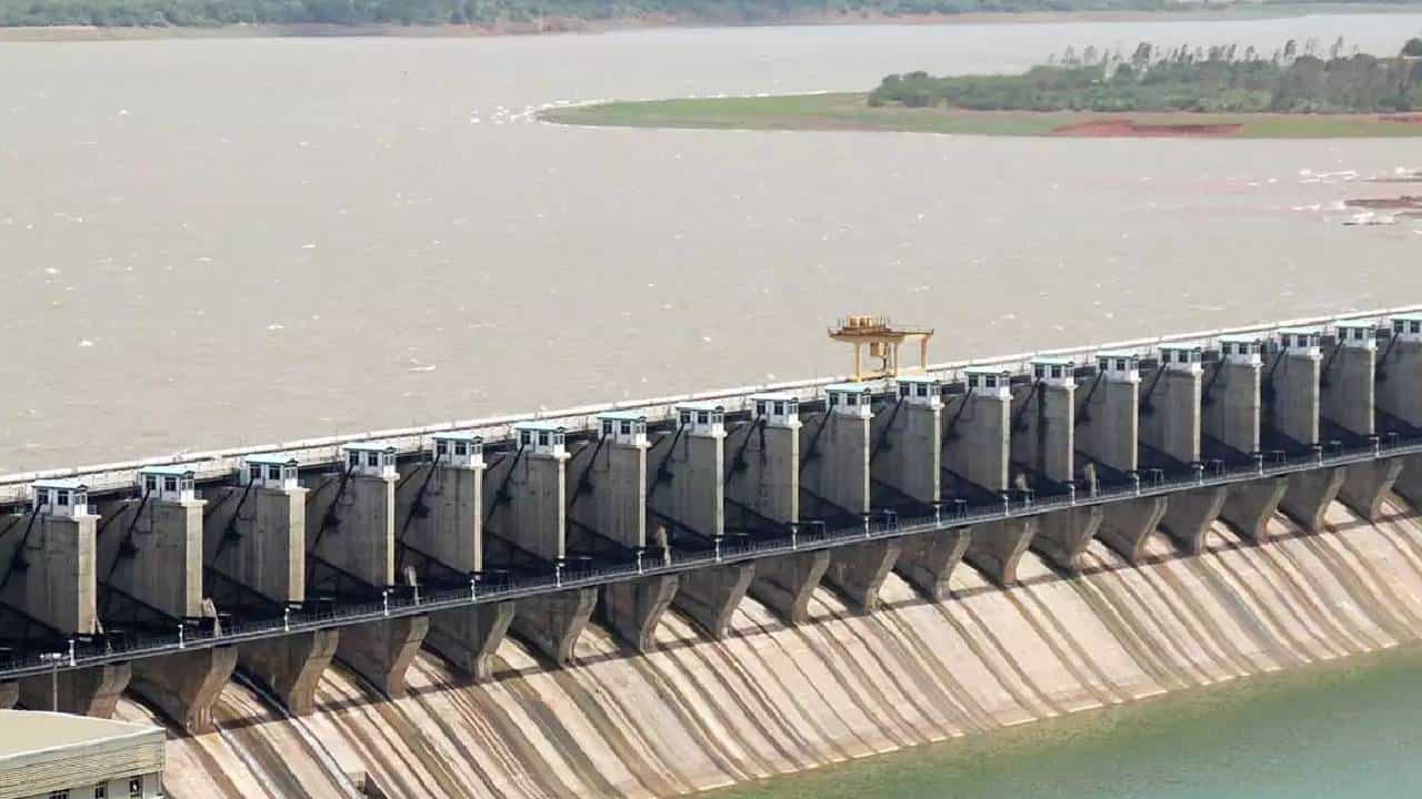 Karnataka Dam Water Level: ಮೇ 04ರ ರಾಜ್ಯದ ಪ್ರಮುಖ ಡ್ಯಾಂಗಳ ನೀರಿನ ಮಟ್ಟದ ವಿವರ ಇಲ್ಲಿದೆ Karnataka Dam Water Level: ಮೇ 04ರ ರಾಜ್ಯದ ಪ್ರಮುಖ ಡ್ಯಾಂಗಳ ನೀರಿನ ಮಟ್ಟದ ವಿವರ ಇಲ್ಲಿದೆ