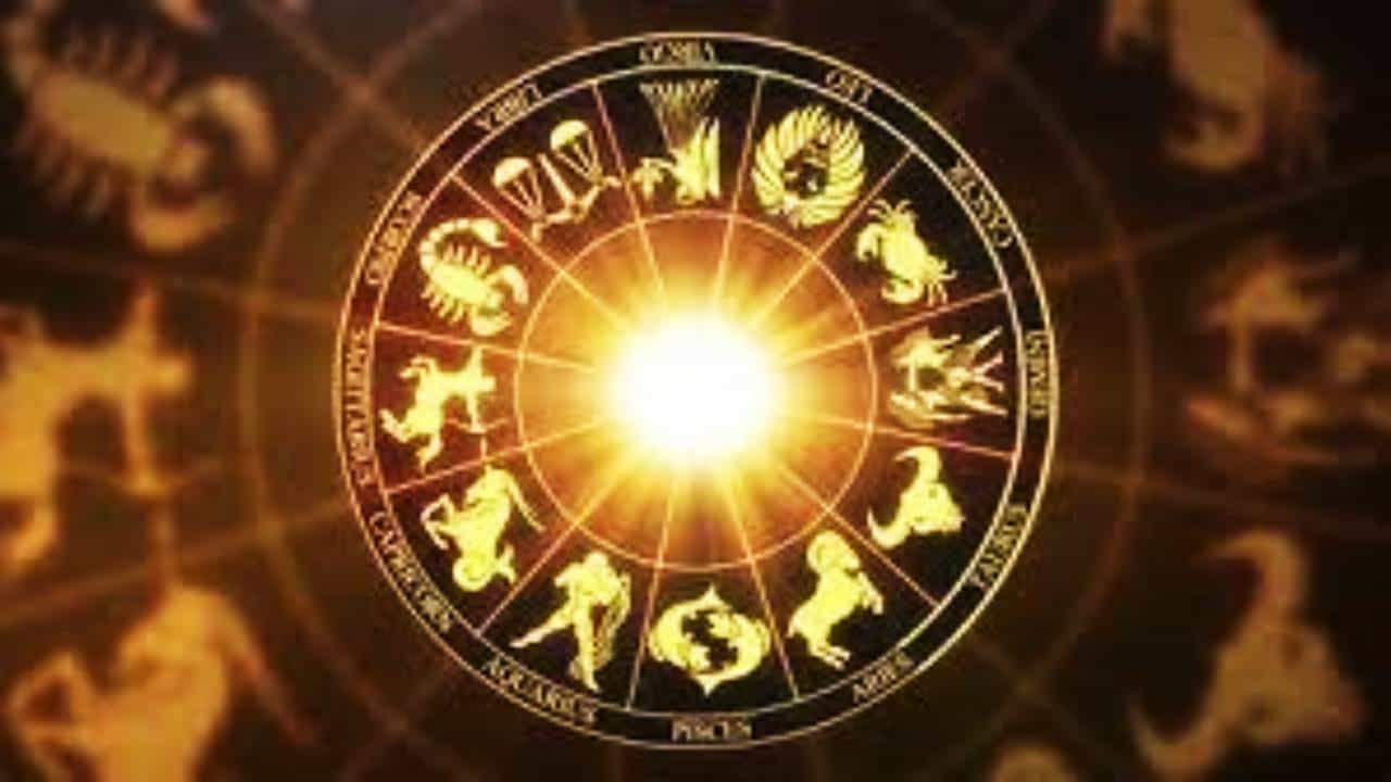 Horoscope: ದಿನಭವಿಷ್ಯ; ರಾಜಕೀಯ ವ್ಯಕ್ತಿಗಳಿಂದ ಪ್ರೇರಿತ, ವ್ಯವಹಾರದಲ್ಲಿ ತೊಡಕಾಗಬಹುದು Horoscope: ದಿನಭವಿಷ್ಯ; ರಾಜಕೀಯ ವ್ಯಕ್ತಿಗಳಿಂದ ಪ್ರೇರಿತ, ವ್ಯವಹಾರದಲ್ಲಿ ತೊಡಕಾಗಬಹುದು