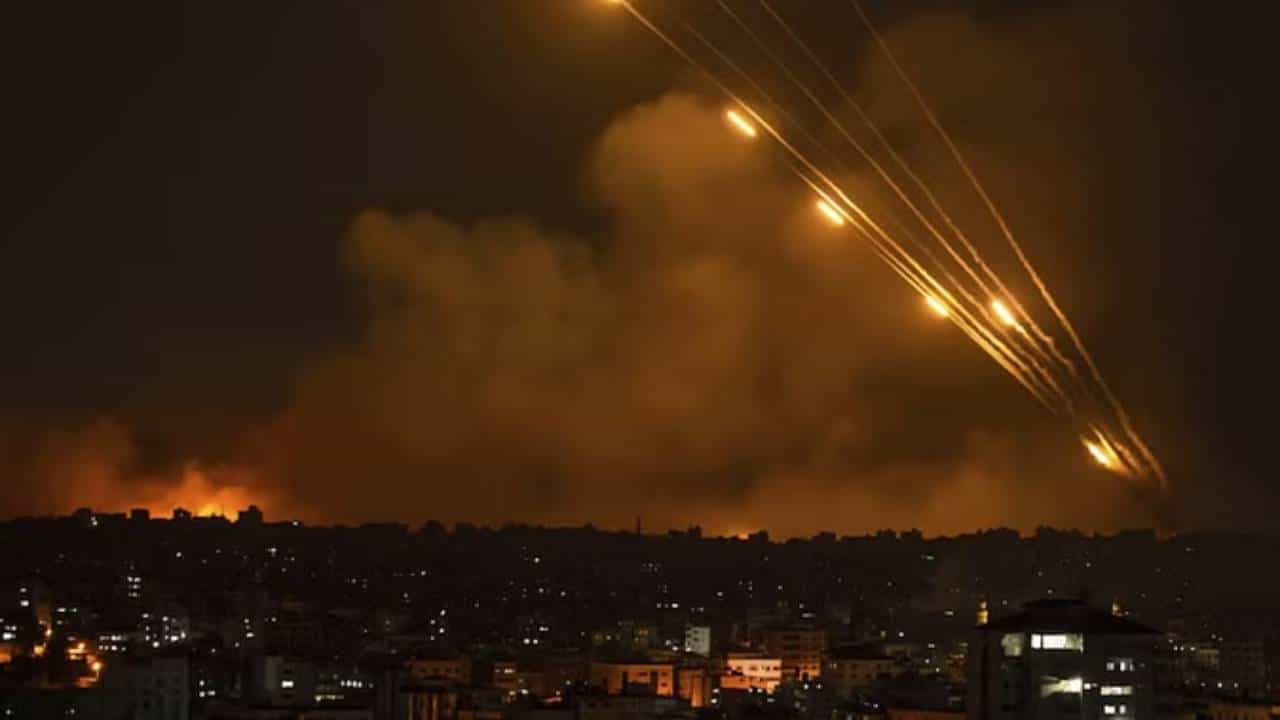 Israel Iran War: ಇಸ್ರೇಲ್​ ಮೇಲೆ ಇರಾನ್​ನಿಂದ ಕ್ಷಿಪಣಿ ದಾಳಿ