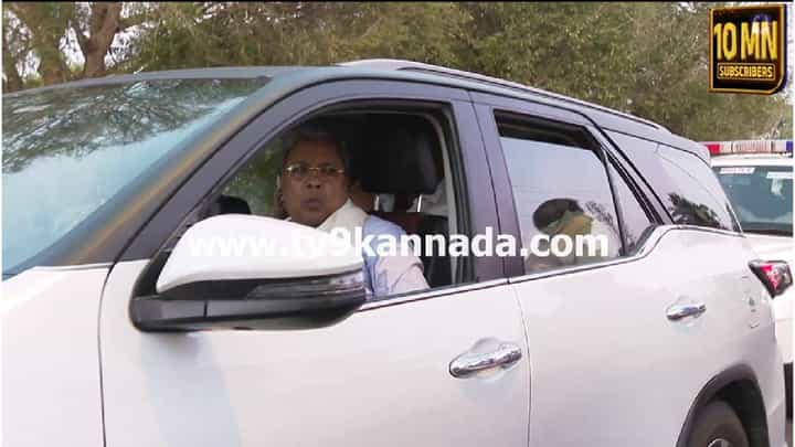 ಮೈಸೂರು-ಟಿ.ನರಸೀಪುರ ರಸ್ತೆಯ ಚೆಕ್ಪೋಸ್ಟ್ನಲ್ಲಿ ಸಿಎಂ ಕಾರು ತಪಾಸಣೆ ಮೈಸೂರು-ಟಿ.ನರಸೀಪುರ ರಸ್ತೆಯ ಚೆಕ್ಪೋಸ್ಟ್ನಲ್ಲಿ ಸಿಎಂ ಕಾರು ತಪಾಸಣೆ
