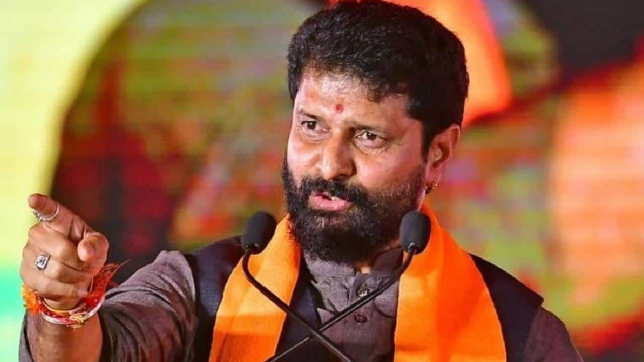 ಬಾಂಬ್ ಹಾಕುವುದೇ ಬ್ರ್ಯಾಂಡ್ ಬೆಂಗಳೂರು ಮಾದರಿ: ಸಿಟಿ ರವಿ ಬಾಂಬ್ ಹಾಕುವುದೇ ಬ್ರ್ಯಾಂಡ್ ಬೆಂಗಳೂರು ಮಾದರಿ: ಸಿಟಿ ರವಿ