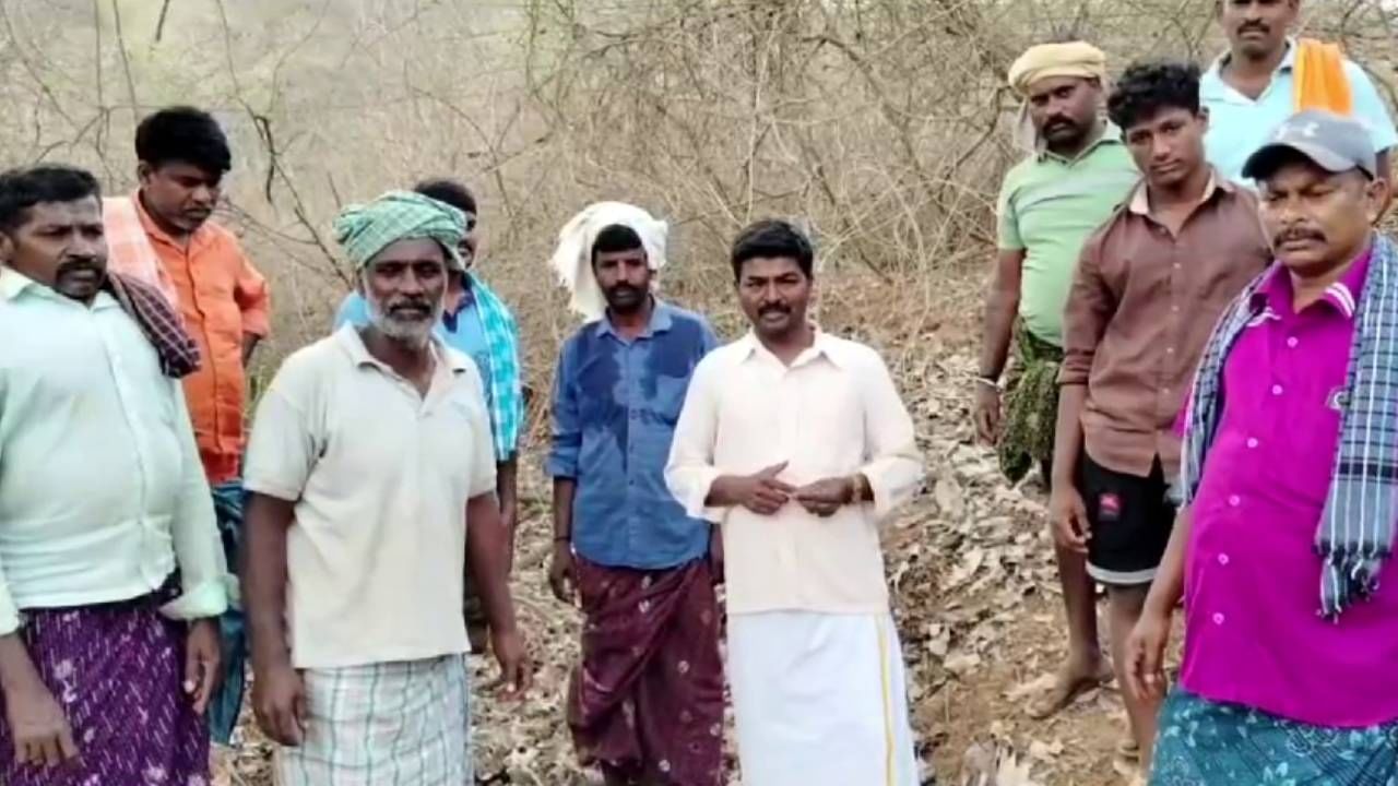 Davangere Channagiri villagers giving drinking water for Forest annimmals 