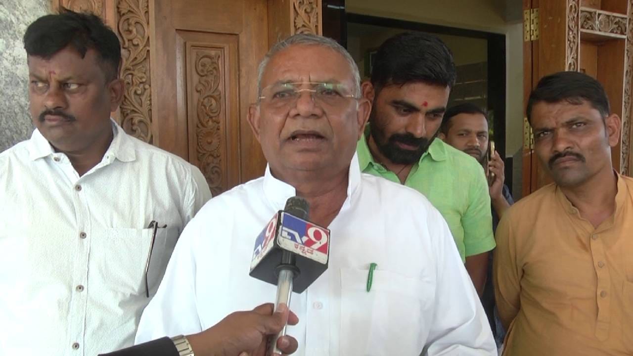 ಬಸವರಾಜ್ ಬೊಮ್ಮಾಯಿಯವರು ಶಿರಹಟ್ಟಿ MLA ಬಿಜೆಪಿ ಟಿಕೆಟ್ ದುಡ್ಡಿಗೆ ಮಾರಾಟ ಮಾಡಿದ್ದಾರೆ -ರಾಮಣ್ಣ ಲಮಾಣಿ ಗಂಭೀರ ಆರೋಪ ಬಸವರಾಜ್ ಬೊಮ್ಮಾಯಿಯವರು ಶಿರಹಟ್ಟಿ MLA ಬಿಜೆಪಿ ಟಿಕೆಟ್ ದುಡ್ಡಿಗೆ ಮಾರಾಟ ಮಾಡಿದ್ದಾರೆ -ರಾಮಣ್ಣ ಲಮಾಣಿ ಗಂಭೀರ ಆರೋಪ