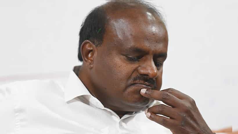 ಗ್ಯಾರೆಂಟಿಯಿಂದ ಮಹಿಳೆಯರು ದಾರಿ ತಪ್ಪಿದ್ದಾರೆ: ಕುಮಾರಸ್ವಾಮಿ ವಿರುದ್ಧ ಮುಗಿಬಿದ್ದ ಕಾಂಗ್ರೆಸ್ ನಾಯಕರು