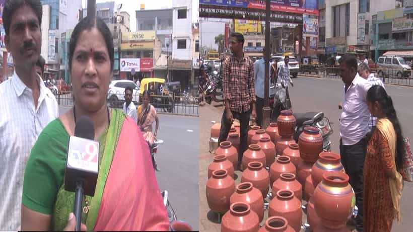 ಹಾವೇರಿ: ಹೆಚ್ಚಿದ ತಾಪಮಾನ; ಆಧುನಿಕ ಬರಾಟೆಯಲ್ಲಿ ಮೂಲೆ ಸೇರಿದ್ದ ಮಣ್ಣಿನ ಮಡಿಕೆಗೆ ಭಾರಿ ಡಿಮ್ಯಾಂಡ್