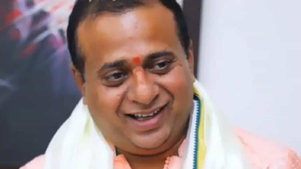ಭೂಕಬಳಿಕೆ ಆರೋಪ: ತೆಲಂಗಾಣ ಮಾಜಿ ಮುಖ್ಯಮಂತ್ರಿ ಕೆಸಿಆರ್ ಸೋದರಳಿಯ ಕನ್ನ ರಾವ್ ಬಂಧನ ಭೂಕಬಳಿಕೆ ಆರೋಪ: ತೆಲಂಗಾಣ ಮಾಜಿ ಮುಖ್ಯಮಂತ್ರಿ ಕೆಸಿಆರ್ ಸೋದರಳಿಯ ಕನ್ನ ರಾವ್ ಬಂಧನ