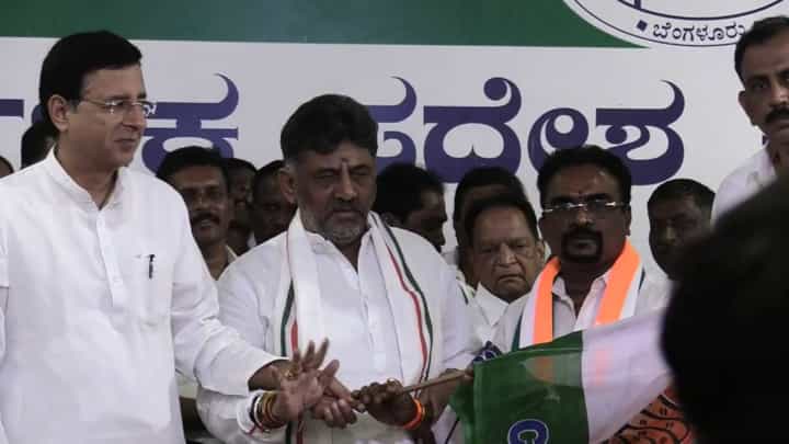 KP Nanjundi Joined Congress: ಬಿಜೆಪಿ ತೊರೆದು ಕಾಂಗ್ರೆಸ್ ಸೇರಿದ ಕೆಪಿ ನಂಜುಂಡಿ KP Nanjundi Joined Congress: ಬಿಜೆಪಿ ತೊರೆದು ಕಾಂಗ್ರೆಸ್ ಸೇರಿದ ಕೆಪಿ ನಂಜುಂಡಿ