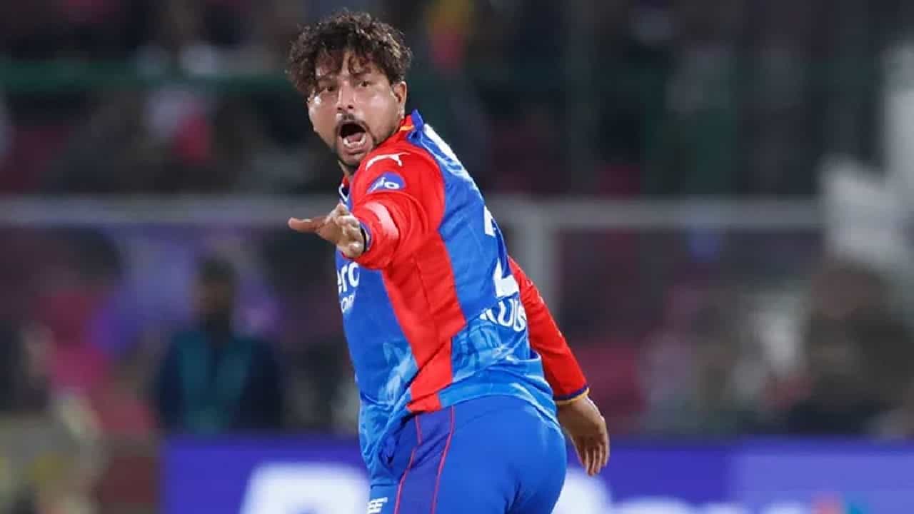 ಇಂಡಿಯನ್ ಪ್ರೀಮಿಯರ್ ಲೀಗ್ನಲ್ಲಿ (IPL 2024) ಉತ್ತಮ ಆರಂಭ ಪಡೆಯುವಲ್ಲಿ ವಿಫಲವಾಗಿರುವ ಡೆಲ್ಲಿ ಕ್ಯಾಪಿಟಲ್ಸ್ ತಂಡಕ್ಕೆ ಮತ್ತೊಂದು ಆಘಾತ ಎದುರಾಗಿದೆ. ಡೆಲ್ಲಿ ತಂಡದ ಪ್ರಮುಖ ಆಟಗಾರ ಕುಲ್ದೀಪ್ ಯಾದವ್ ಗಾಯದ ಸಮಸ್ಯೆಗೆ ಒಳಗಾಗಿದ್ದಾರೆ.