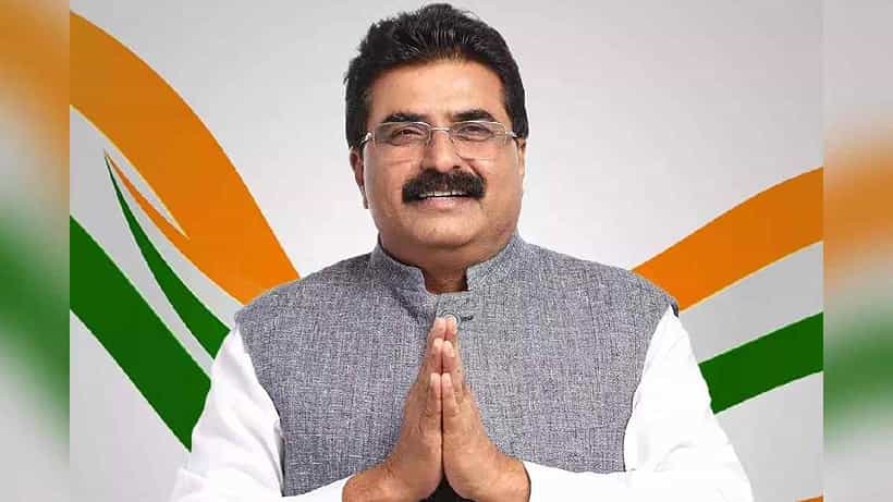 ಹುಟ್ಟು ಕೋಟ್ಯಧೀಶರಾಗಿದ್ದ ಮಂಡ್ಯ ಕಾಂಗ್ರೆಸ್ ಅಭ್ಯರ್ಥಿ ಸ್ಟಾರ್ ಚಂದ್ರು ಬಳಿ ಈಗ ಆಸ್ತಿ ಎಷ್ಟಿದೆ ಗೊತ್ತಾ?