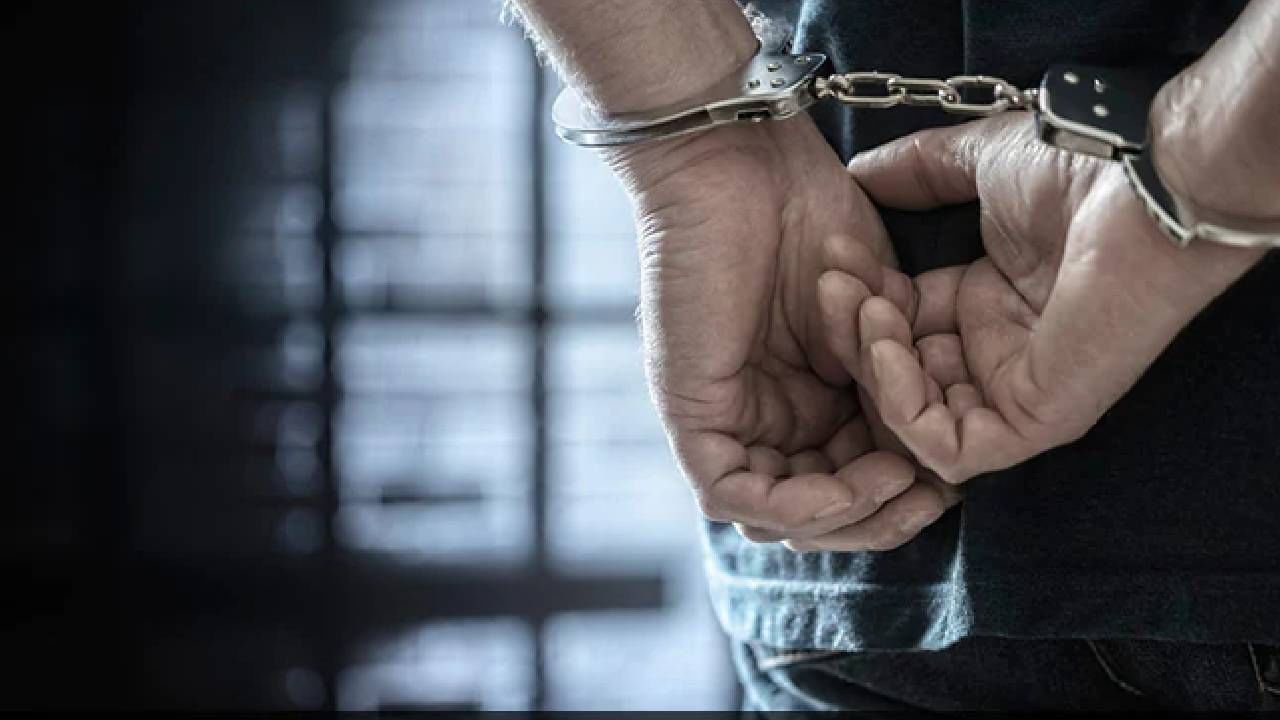 ಪಾಕಿಸ್ತಾನ: ಒಂದು ಹೊತ್ತಿನ ಊಟಕ್ಕೂ ಗತಿಯಿಲ್ಲ, ಪತ್ನಿ ಹಾಗೂ 7 ಮಕ್ಕಳನ್ನು ಕೊಡಲಿಯಿಂದ ಕೊಚ್ಚಿ ಹತ್ಯೆ ಮಾಡಿದ ವ್ಯಕ್ತಿ ಪಾಕಿಸ್ತಾನ: ಒಂದು ಹೊತ್ತಿನ ಊಟಕ್ಕೂ ಗತಿಯಿಲ್ಲ, ಪತ್ನಿ ಹಾಗೂ 7 ಮಕ್ಕಳನ್ನು ಕೊಡಲಿಯಿಂದ ಕೊಚ್ಚಿ ಹತ್ಯೆ ಮಾಡಿದ ವ್ಯಕ್ತಿ