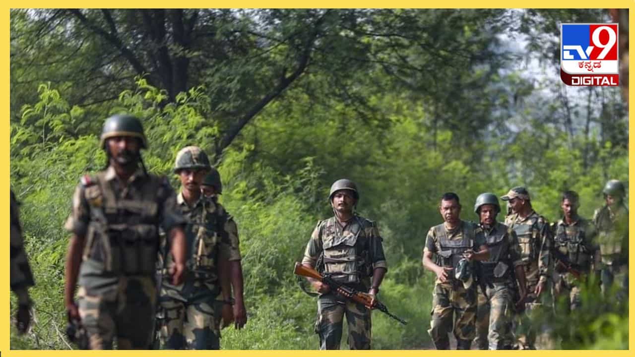 Manipur attack: ಮಣಿಪುರದಲ್ಲಿ ಉಗ್ರರ ಬಾಂಬ್ ದಾಳಿ, ಇಬ್ಬರು ಯೋಧರು ಹುತಾತ್ಮ Manipur attack: ಮಣಿಪುರದಲ್ಲಿ ಉಗ್ರರ ಬಾಂಬ್ ದಾಳಿ, ಇಬ್ಬರು ಯೋಧರು ಹುತಾತ್ಮ