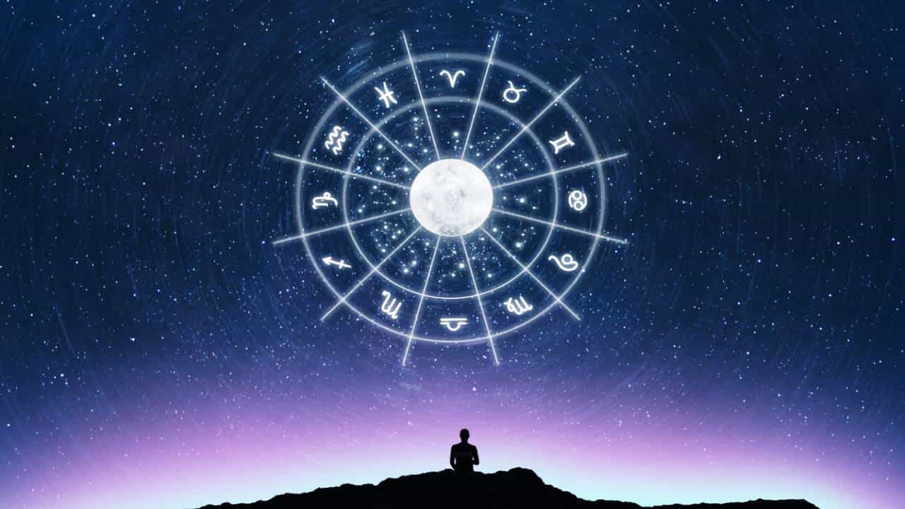 Horoscope: ರಾಶಿ ಭವಿಷ್ಯ; ಪ್ರೀತಿಯಲ್ಲಿ ಸಣ್ಣ ಕಲಹವಾಗಬಹುದು-ಎಚ್ಚರ Horoscope: ರಾಶಿ ಭವಿಷ್ಯ; ಪ್ರೀತಿಯಲ್ಲಿ ಸಣ್ಣ ಕಲಹವಾಗಬಹುದು-ಎಚ್ಚರ