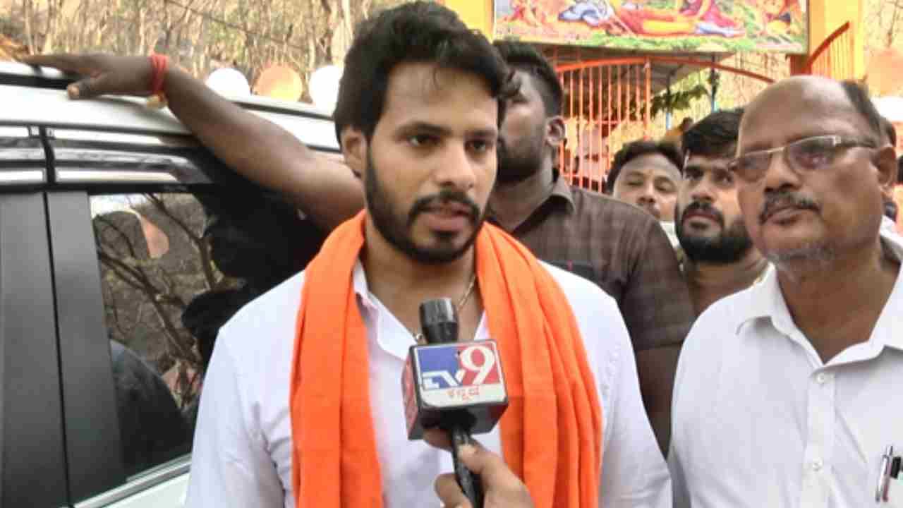 ಬಿಜೆಪಿ ಅಲೆಯನ್ನ ಡಿಕೆ ಬ್ರದರ್ಸ್ 2 ತಾಸಿನಲ್ಲಿ ಬದಲಿಸ್ತಾರೆ, ಅದಕ್ಕೆ ನಾನು ಆ 2 ದಿನ ಮಲಗುವುದಿಲ್ಲ: ನಿಖಿಲ್ ಬಿಜೆಪಿ ಅಲೆಯನ್ನ ಡಿಕೆ ಬ್ರದರ್ಸ್ 2 ತಾಸಿನಲ್ಲಿ ಬದಲಿಸ್ತಾರೆ, ಅದಕ್ಕೆ ನಾನು ಆ 2 ದಿನ ಮಲಗುವುದಿಲ್ಲ: ನಿಖಿಲ್