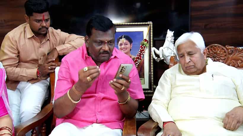 ‘ವೆರಿ ಸಾರಿ’: ನೇಹಾ ಹಿರೇಮಠ ತಂದೆ ನಿರಂಜನ್ ಜತೆ ದೂರವಾಣಿಯಲ್ಲಿ ಇನ್ನೂ ಏನೇನಂದರು ಸಿಎಂ ಸಿದ್ದರಾಮಯ್ಯ? ಇಲ್ಲಿದೆ ವಿವರ