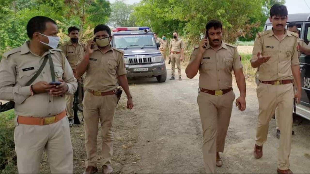 ಹೆಚ್ಚುವರಿಯಾಗಿ 50 ರೂ. ಕೊಡುವಂತೆ ಕೇಳಿದ್ದಕ್ಕೆ ಬಟ್ಟೆ ಅಂಗಡಿಯವನ ಬೆರಳು ಕಚ್ಚಿ ವ್ಯಕ್ತಿ ಪರಾರಿ