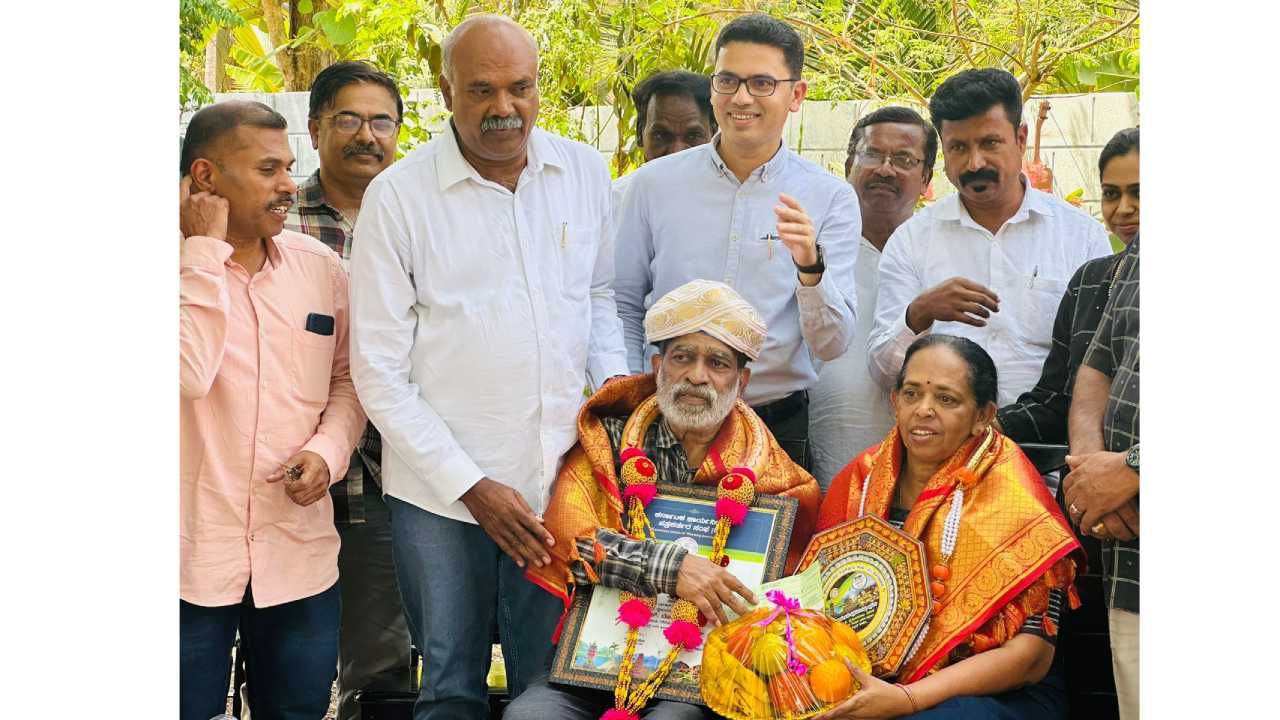 ಆರ್.ಜಯಕುಮಾರ್ ಅವರಿಗೆ ಎಚ್.ಎಸ್.ದೊರೆಸ್ವಾಮಿ ಹೆಸರಿನ ಕೆಯುಡಬ್ಲ್ಯೂಜೆ ದತ್ತಿನಿಧಿ ಪ್ರಶಸ್ತಿ ಪ್ರದಾನ ಆರ್.ಜಯಕುಮಾರ್ ಅವರಿಗೆ ಎಚ್.ಎಸ್.ದೊರೆಸ್ವಾಮಿ ಹೆಸರಿನ ಕೆಯುಡಬ್ಲ್ಯೂಜೆ ದತ್ತಿನಿಧಿ ಪ್ರಶಸ್ತಿ ಪ್ರದಾನ