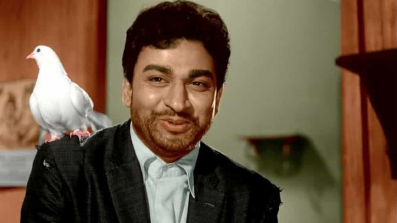 ರಾಜ್ಕುಮಾರ್ನ ಶರ್ಟ್ಲೆಸ್ ಆಗಿ ನೋಡಬೇಕು ಎಂದು ಹಠ ಹಿಡಿದಿದ್ದ ಕಾಲೇಜು ಹುಡುಗಿಯರು ರಾಜ್ಕುಮಾರ್ನ ಶರ್ಟ್ಲೆಸ್ ಆಗಿ ನೋಡಬೇಕು ಎಂದು ಹಠ ಹಿಡಿದಿದ್ದ ಕಾಲೇಜು ಹುಡುಗಿಯರು