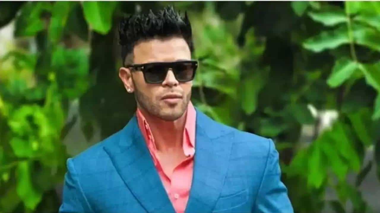 Sahil Khan Arrested: ಮಹಾದೇವ್ ಬೆಟ್ಟಿಂಗ್ ಆ್ಯಪ್ ಪ್ರಕರಣ, ನಟ ಸಾಹಿಲ್ ಖಾನ್ ಬಂಧನ Sahil Khan Arrested: ಮಹಾದೇವ್ ಬೆಟ್ಟಿಂಗ್ ಆ್ಯಪ್ ಪ್ರಕರಣ, ನಟ ಸಾಹಿಲ್ ಖಾನ್ ಬಂಧನ