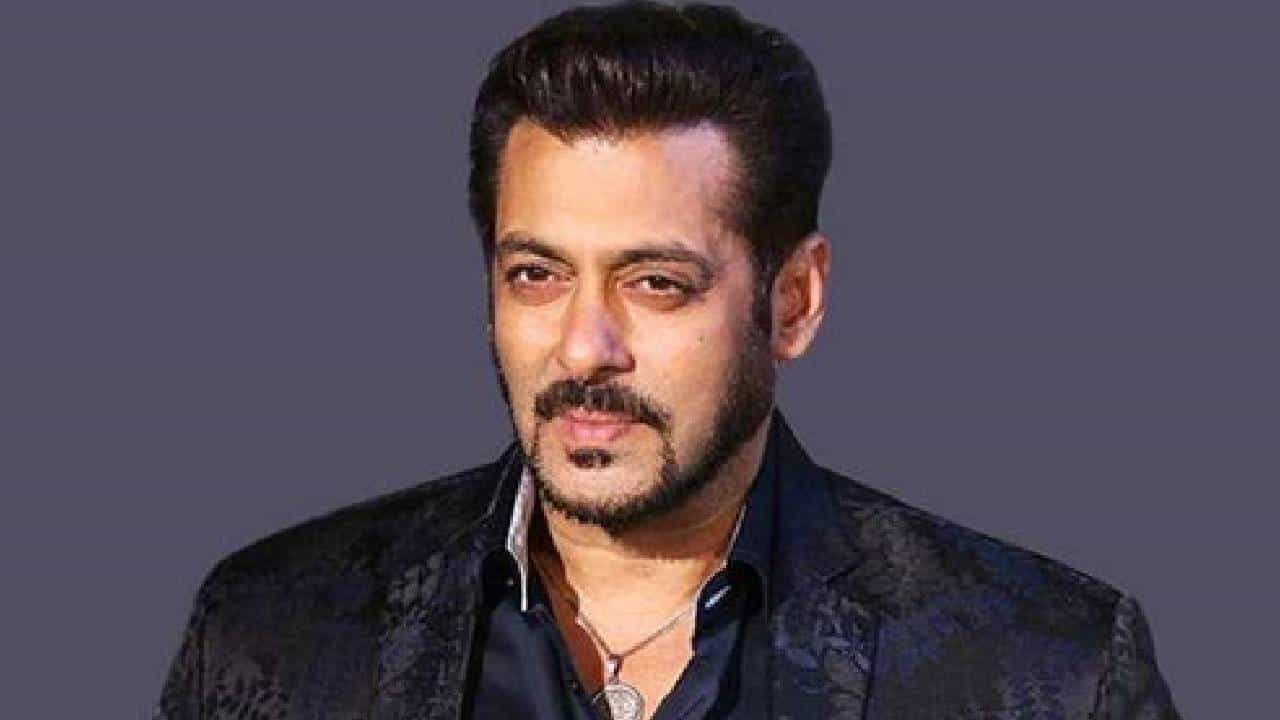 Salman Khan: ಬಾಲಿವುಡ್ ನಟ ಸಲ್ಮಾನ್ ಖಾನ್ ಮನೆ ಮುಂದೆ ಗುಂಡಿನ ದಾಳಿ Salman Khan: ಬಾಲಿವುಡ್ ನಟ ಸಲ್ಮಾನ್ ಖಾನ್ ಮನೆ ಮುಂದೆ ಗುಂಡಿನ ದಾಳಿ
