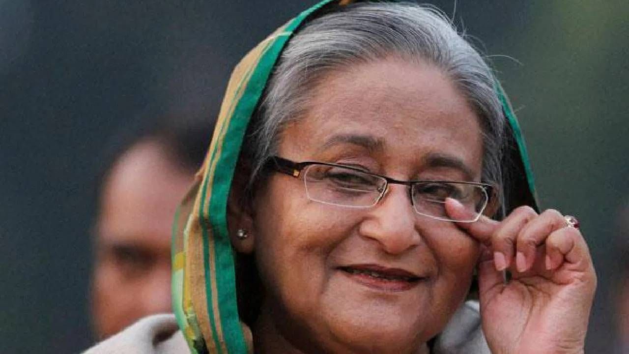 ನಿಮ್ಮ ಹೆಂಡತಿಯರ ಸೀರೆ ಸುಡಬಲ್ಲಿರಾ?: ಬಾಂಗ್ಲಾದಲ್ಲಿ ಬಾಯ್ಕಾಟ್ ಇಂಡಿಯಾ ಅಭಿಯಾನ ವಿರುದ್ಧ ಪ್ರಧಾನಿ ಹಸೀನಾ ಗುಡುಗು ನಿಮ್ಮ ಹೆಂಡತಿಯರ ಸೀರೆ ಸುಡಬಲ್ಲಿರಾ?: ಬಾಂಗ್ಲಾದಲ್ಲಿ ಬಾಯ್ಕಾಟ್ ಇಂಡಿಯಾ ಅಭಿಯಾನ ವಿರುದ್ಧ ಪ್ರಧಾನಿ ಹಸೀನಾ ಗುಡುಗು