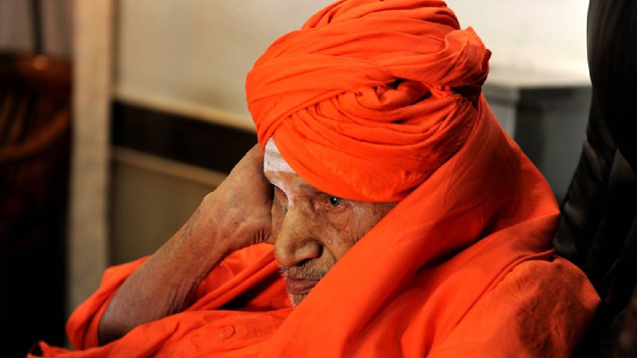 Tumakuru Siddaganga Shree Shivakumara Swamiji 117th birthday: V Somanna, Parameshwar, CN Manjunath visit siddaganga mutt