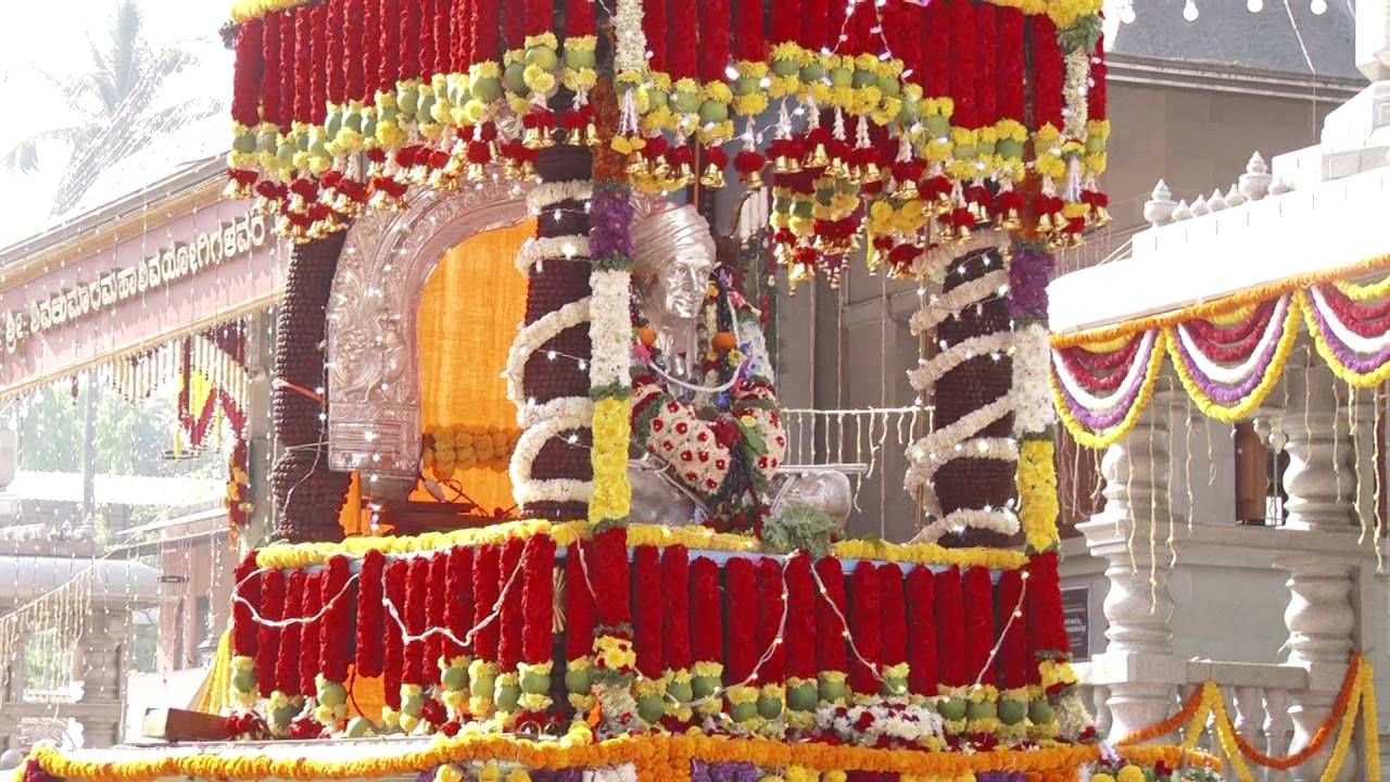 Tumakuru Siddaganga Shree Shivakumara Swamiji 117th birthday: V Somanna, Parameshwar, CN Manjunath visit siddaganga mutt