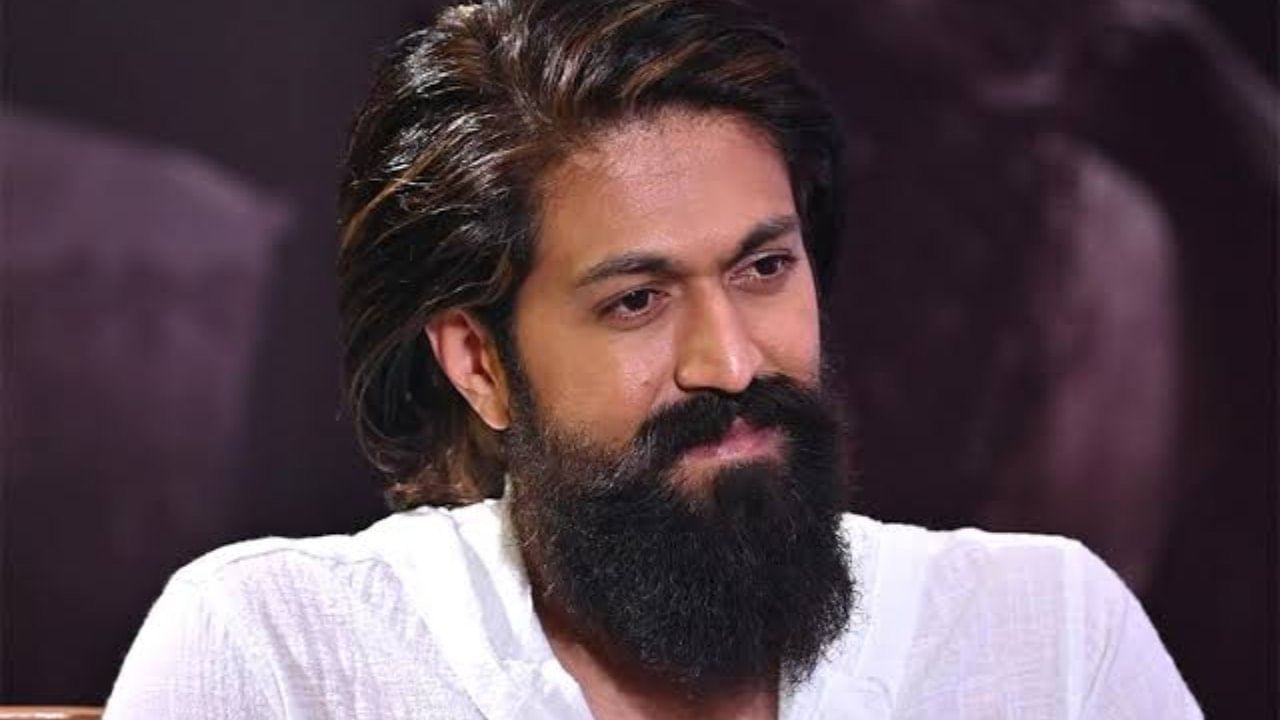 Yash: ‘ರಾಮಾಯಣ’ ಚಿತ್ರಕ್ಕೆ ಸಂಭಾವನೆ ಬದಲು ಬೇರೆಯದ್ದನ್ನೇ ಕೇಳಿದ ಯಶ್? Yash: ‘ರಾಮಾಯಣ’ ಚಿತ್ರಕ್ಕೆ ಸಂಭಾವನೆ ಬದಲು ಬೇರೆಯದ್ದನ್ನೇ ಕೇಳಿದ ಯಶ್?