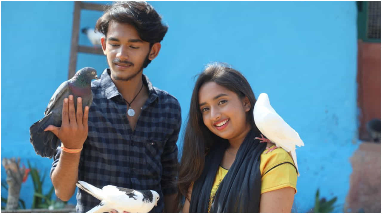 ಮೊಬೈಲ್ ಬರುವುದಕ್ಕೂ ಮುನ್ನ ‘ಕಾಗದ’ದಲ್ಲಿತ್ತು ಪ್ರೀತಿ-ಪ್ರೇಮ; ಟೀಸರ್ ನೋಡಿ.. ಮೊಬೈಲ್ ಬರುವುದಕ್ಕೂ ಮುನ್ನ ‘ಕಾಗದ’ದಲ್ಲಿತ್ತು ಪ್ರೀತಿ-ಪ್ರೇಮ; ಟೀಸರ್ ನೋಡಿ..