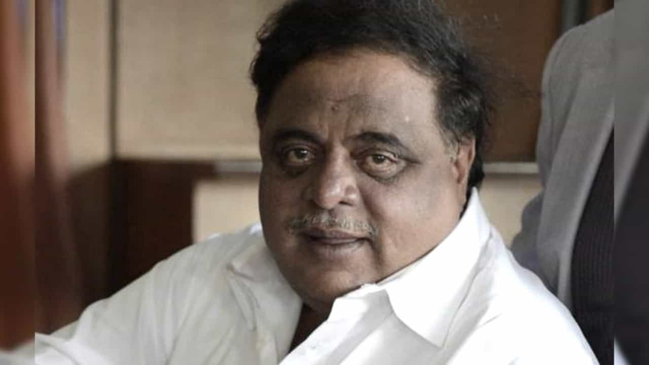ಅಂಬರೀಷ್ಗೆ ‘ಮಂಡ್ಯದ ಗಂಡು’ ಎಂದು ಬಿರುದು ಕೊಟ್ಟವರು ಯಾರು ಗೊತ್ತಾ? ಅಂಬರೀಷ್ಗೆ ‘ಮಂಡ್ಯದ ಗಂಡು’ ಎಂದು ಬಿರುದು ಕೊಟ್ಟವರು ಯಾರು ಗೊತ್ತಾ?