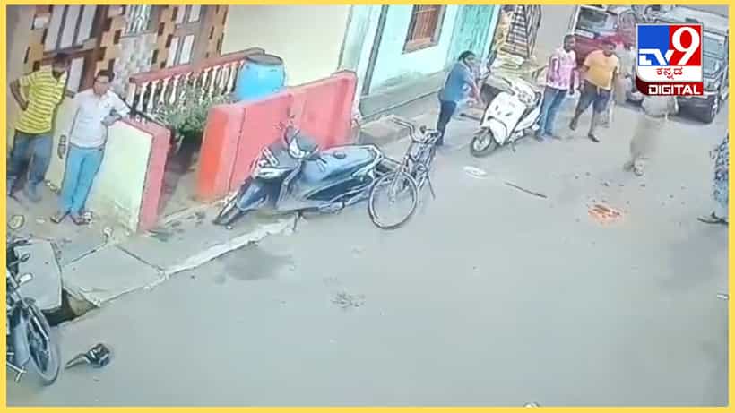 ಬೆಳಗಾವಿ ಗುಂಪು ಘರ್ಷಣೆ: ಕಲ್ಲು ತೂರಾಟ, ತಲ್ವಾರ್ ಪ್ರದರ್ಶಿಸಿದವರ ವಿರುದ್ಧ ಎಫ್ಐಆರ್, 10 ಮಂದಿಯ ಬಂಧನ