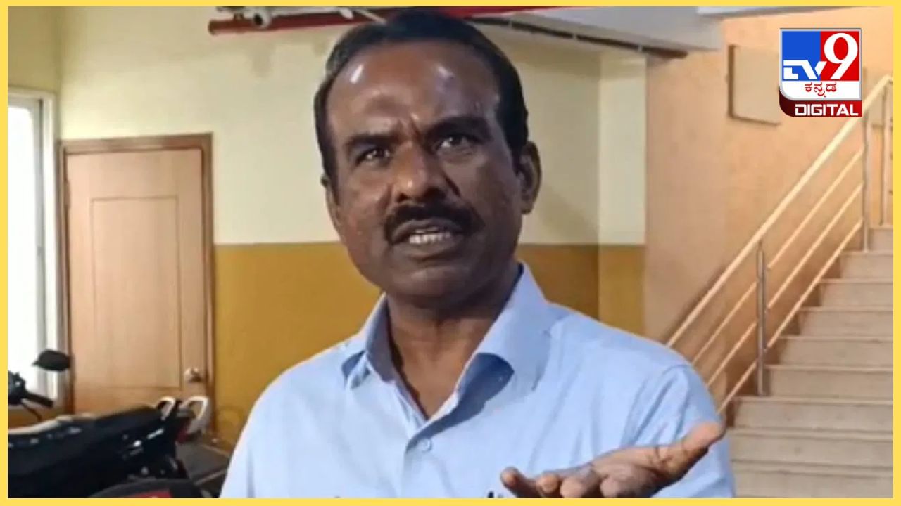 ಸರ್ಕಾರ ಸತ್ತಿದೆಯೋ ಬದುಕಿದೆಯೋ? ನೇಹಾ, ಅಂಜಲಿಗೆ ಕೊಲೆಗೆ ಸರ್ಕಾರವೇ ನೇರ ಹೊಣೆ: ಬಿಜೆಪಿ ಎಂಎಲ್ಸಿ ರವಿಕುಮಾರ್ ವಾಗ್ದಾಳಿ ಸರ್ಕಾರ ಸತ್ತಿದೆಯೋ ಬದುಕಿದೆಯೋ? ನೇಹಾ, ಅಂಜಲಿಗೆ ಕೊಲೆಗೆ ಸರ್ಕಾರವೇ ನೇರ ಹೊಣೆ: ಬಿಜೆಪಿ ಎಂಎಲ್ಸಿ ರವಿಕುಮಾರ್ ವಾಗ್ದಾಳಿ