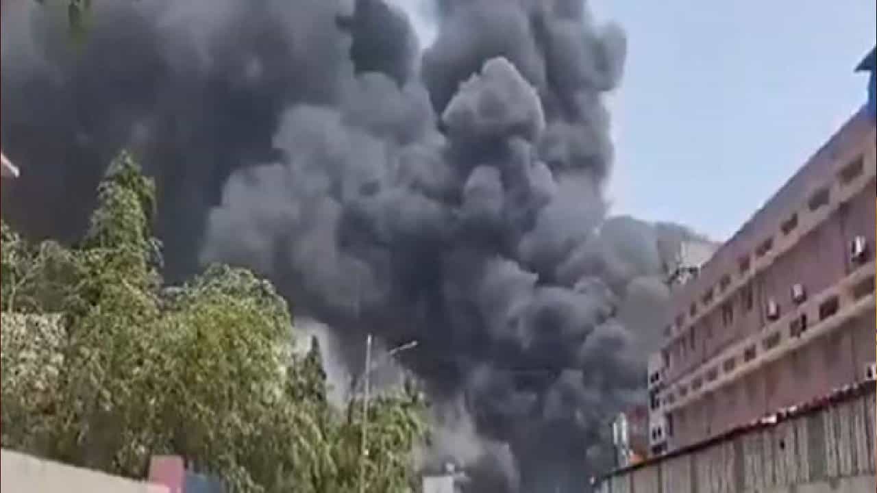 Fire Accident: ಥಾಣೆಯ ಕೆಮಿಕಲ್ ಫ್ಯಾಕ್ಟರಿಯಲ್ಲಿ ಬೆಂಕಿ ಸ್ಫೋಟ; ದುರಂತದಲ್ಲಿ 4 ಮಂದಿ ಸಾವು, 25 ಜನರಿಗೆ ಗಾಯ