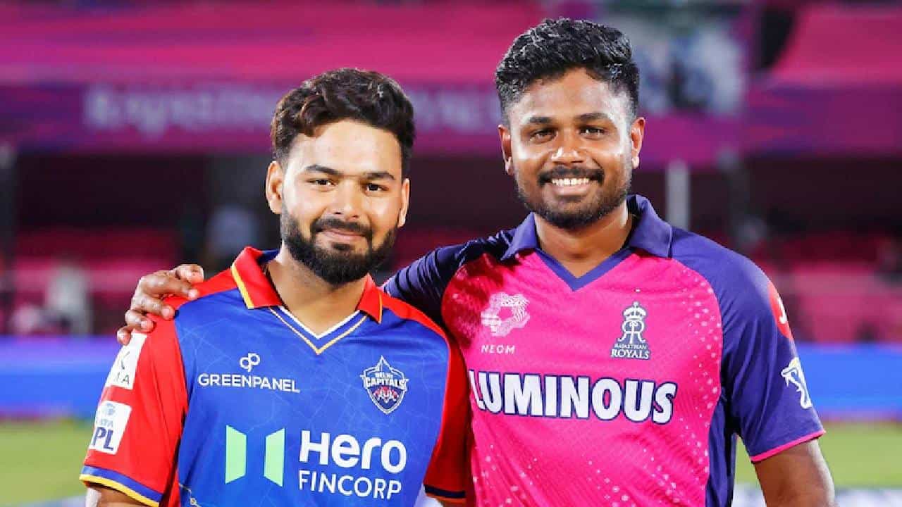 ಇಂಡಿಯನ್ ಪ್ರೀಮಿಯರ್ ಲೀಗ್ನ (IPL 2024) 56ನೇ ಪಂದ್ಯದಲ್ಲಿ ಡೆಲ್ಲಿ ಕ್ಯಾಪಿಟಲ್ಸ್ (DC) ಹಾಗೂ ರಾಜಸ್ಥಾನ್ ರಾಯಲ್ಸ್ (RR) ತಂಡಗಳು ಮುಖಾಮುಖಿಯಾಗಲಿದೆ. ದೆಹಲಿಯ ಅರುಣ್ ಜೇಟ್ಲಿ ಮೈದಾನದಲ್ಲಿ ನಡೆಯಲಿರುವ ಈ ಪಂದ್ಯದಲ್ಲಿ ಗೆಲ್ಲುವ ತಂಡ ಅಂಕ ಪಟ್ಟಿಯಲ್ಲಿ ಮೇಲೇರಲಿದೆ.