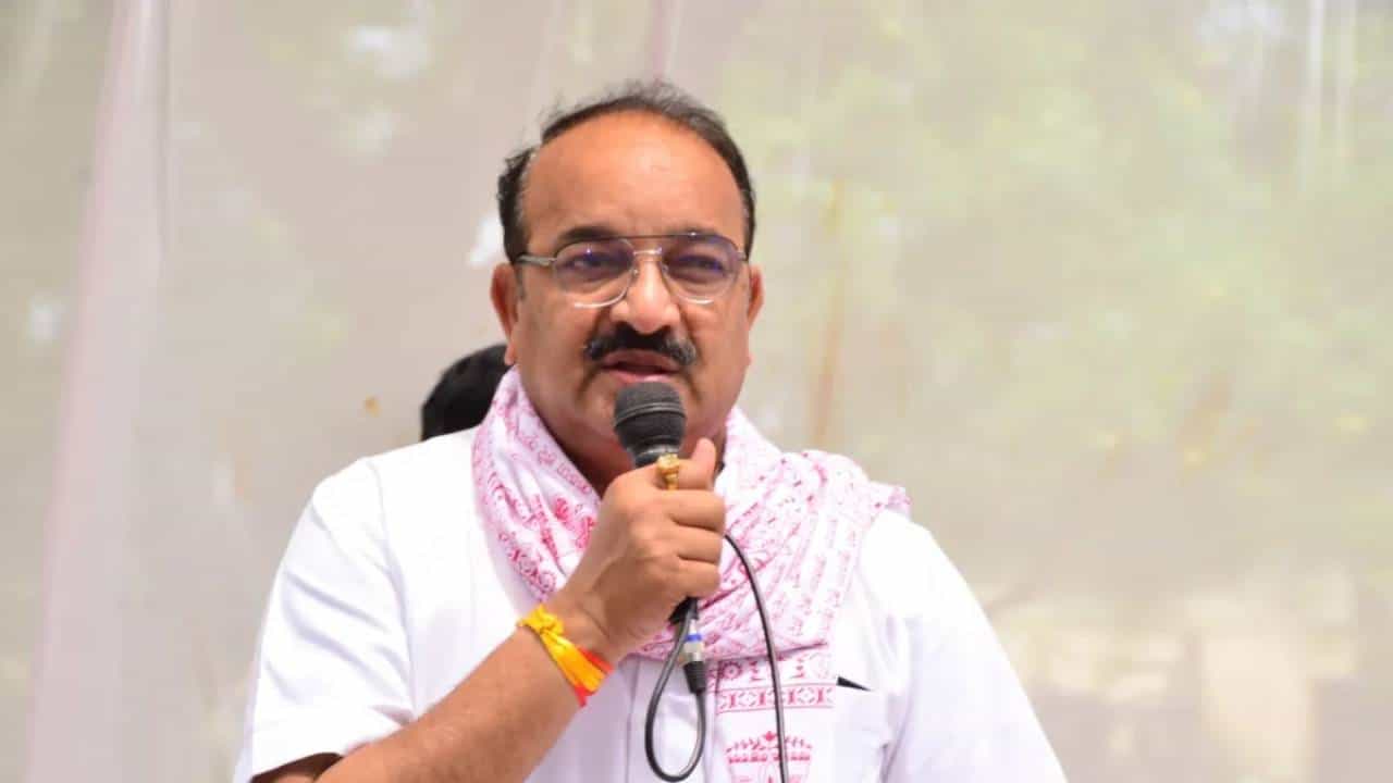 Lok Sabha Election 2024: ರಾಯ್ ಬರೇಲಿಯಲ್ಲಿ ರಾಹುಲ್ ವಿರುದ್ಧ ಬಿಜೆಪಿ ಕಣ್ಣಕ್ಕಿಳಿಸಿರುವ ದಿನೇಶ್ ಪ್ರತಾಪ್ ಸಿಂಗ್ ಯಾರು? Lok Sabha Election 2024: ರಾಯ್ ಬರೇಲಿಯಲ್ಲಿ ರಾಹುಲ್ ವಿರುದ್ಧ ಬಿಜೆಪಿ ಕಣ್ಣಕ್ಕಿಳಿಸಿರುವ ದಿನೇಶ್ ಪ್ರತಾಪ್ ಸಿಂಗ್ ಯಾರು?