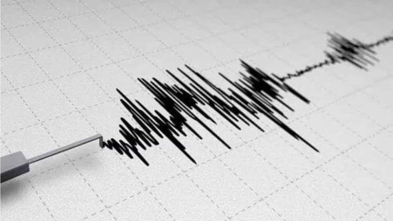 Kargil Earthquake: ಜಮ್ಮು ಮತ್ತು ಕಾಶ್ಮೀರದ ಕಾರ್ಗಿಲ್ನಲ್ಲಿ 4.3 ತೀವ್ರತೆಯ ಭೂಕಂಪ Kargil Earthquake: ಜಮ್ಮು ಮತ್ತು ಕಾಶ್ಮೀರದ ಕಾರ್ಗಿಲ್ನಲ್ಲಿ 4.3 ತೀವ್ರತೆಯ ಭೂಕಂಪ
