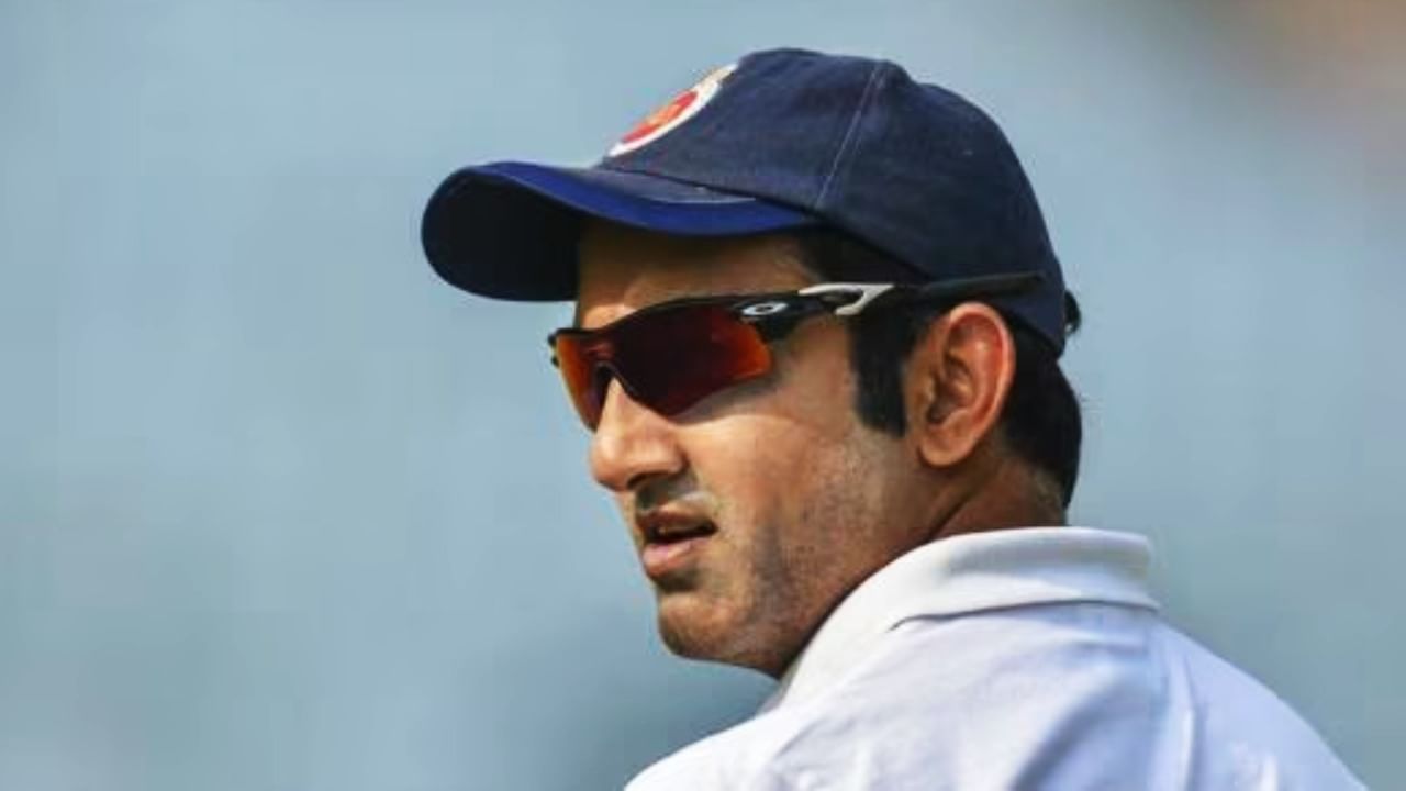 ಟೀಮ್ ಇಂಡಿಯಾದ ಮಾಜಿ ಆಟಗಾರ ಗೌತಮ್ ಗಂಭೀರ್ (Gautam Gambhir) ಭಾರತ ತಂಡದ ಮುಖ್ಯ ಕೋಚ್ ಆಗುವುದು ಬಹುತೇಕ ಖಚಿತವಾಗಿದೆ. ಈ ಸಂಬಂಧ ಈಗಾಗಲೇ ಬಿಸಿಸಿಐ ಮತ್ತು ಗಂಭೀರ್ ನಡುವೆ ಒಪ್ಪಂದವಾಗಿದ್ದು, ಇನ್ನು ಅಧಿಕೃತ ಘೋಷಣೆಯೊಂದೇ ಬಾಕಿಯಿದೆ ಎಂದು ವರದಿಯಾಗಿದೆ.