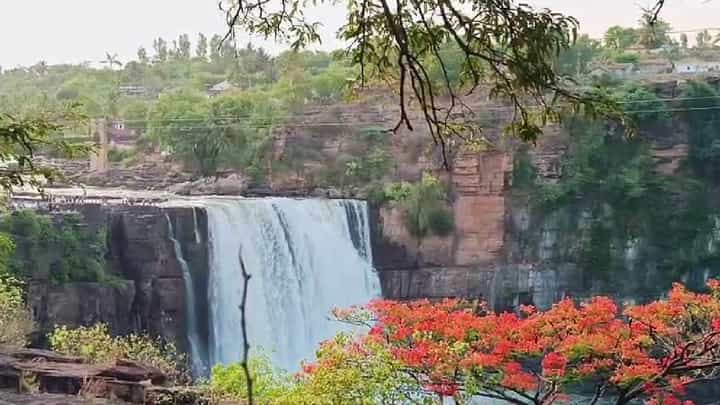 ಬೇಸಿಗೆಯಲ್ಲೂ ಮೈತುಂಬಿ ಹರಿಯುತ್ತಿದೆ ಗೋಕಾಕ್ ಫಾಲ್ಸ್, ಪ್ರವಾಸಿಗರ ದಂಡು ಬೇಸಿಗೆಯಲ್ಲೂ ಮೈತುಂಬಿ ಹರಿಯುತ್ತಿದೆ ಗೋಕಾಕ್ ಫಾಲ್ಸ್, ಪ್ರವಾಸಿಗರ ದಂಡು