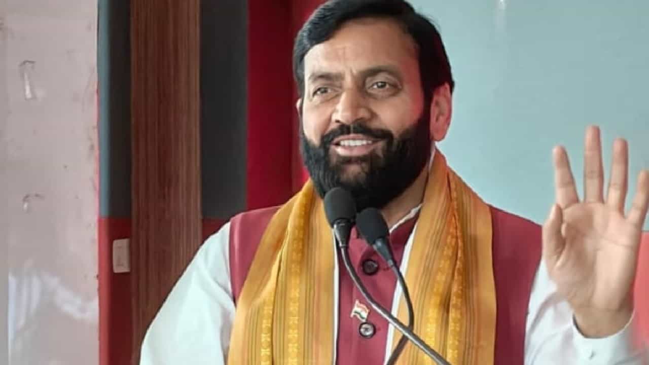 ಹರಿಯಾಣ ಸರ್ಕಾರಕ್ಕೆ ಕೈ ಕೊಟ್ಟು ಕಾಂಗ್ರೆಸ್ಗೆ ಬೆಂಬಲ ನೀಡಿದ ಮೂವರು ಸ್ವತಂತ್ರ ಶಾಸಕರು ಹರಿಯಾಣ ಸರ್ಕಾರಕ್ಕೆ ಕೈ ಕೊಟ್ಟು ಕಾಂಗ್ರೆಸ್ಗೆ ಬೆಂಬಲ ನೀಡಿದ ಮೂವರು ಸ್ವತಂತ್ರ ಶಾಸಕರು