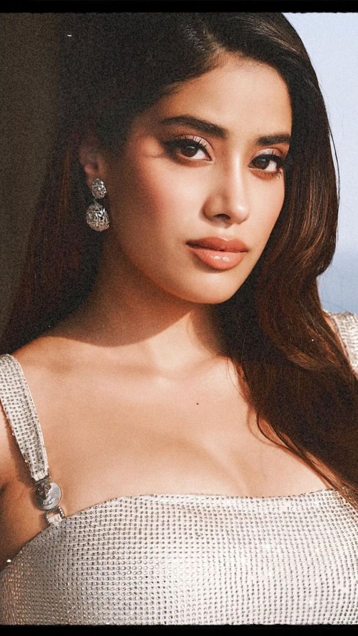 Janvhi-Kapoor3