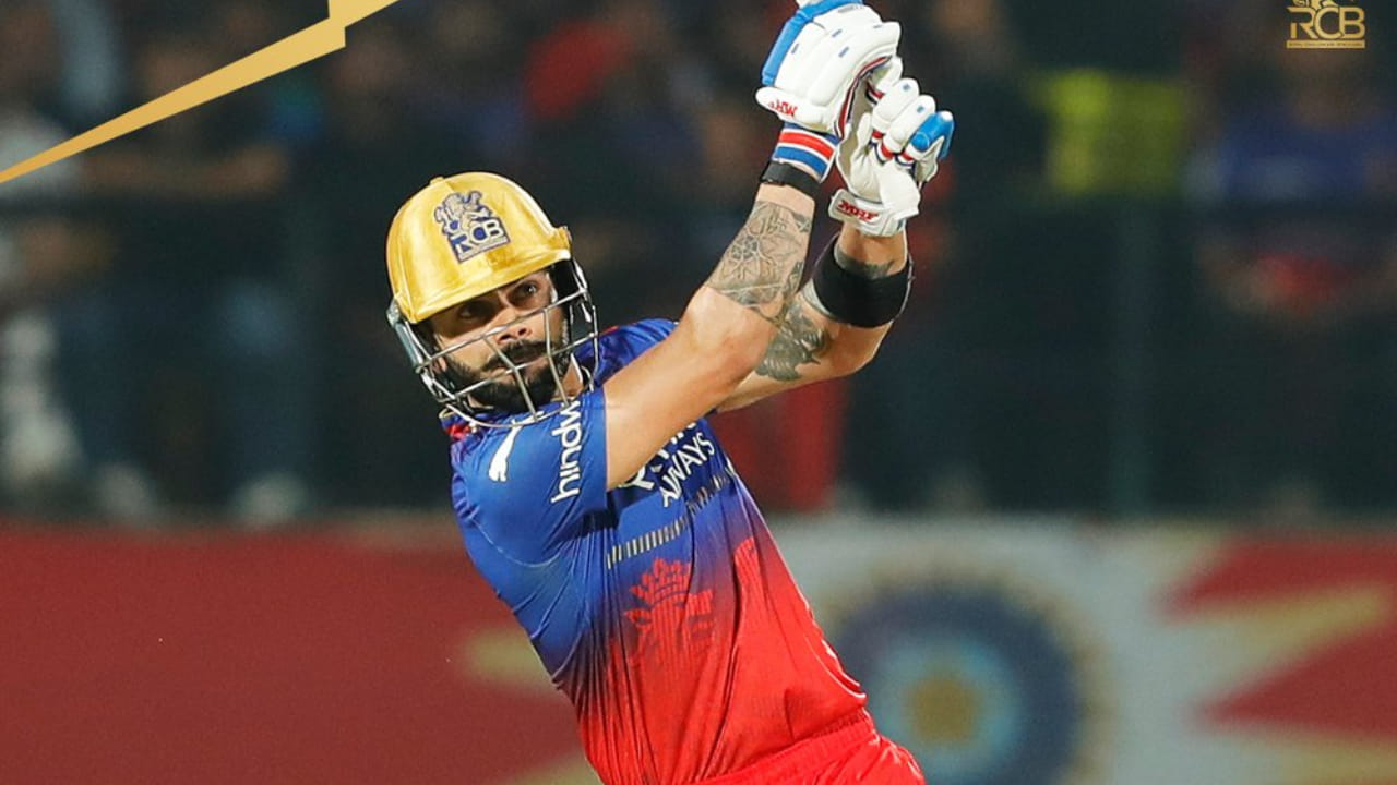 ಈ ಪಂದ್ಯದಲ್ಲಿ ಆರಂಭಿಕರಾಗಿ ಕಣಕ್ಕಿಳಿದಿದ್ದ ವಿರಾಟ್ ಕೊಹ್ಲಿ ಕೇವಲ 47 ಎಸೆತಗಳಲ್ಲಿ 7 ಬೌಂಡರಿ ಮತ್ತು 6 ಸಿಕ್ಸರ್‌ ಸಹಿತ 92 ರನ್​ಗಳ ಸ್ಫೋಟಕ ಇನ್ನಿಂಗ್ಸ್ ಆಡಿದರು. ಆದರೆ ಕೇವಲ 8 ರನ್​ಗಳಿಂದ ಶತಕ ವಂಚಿತರಾದರು. ಅದಾಗ್ಯೂ ಈ ಪಂದ್ಯದಲ್ಲಿ ಕೊಹ್ಲಿ ಹಲವು ದಾಖಲೆಗಳನ್ನು ನಿರ್ಮಿಸಿದರು.