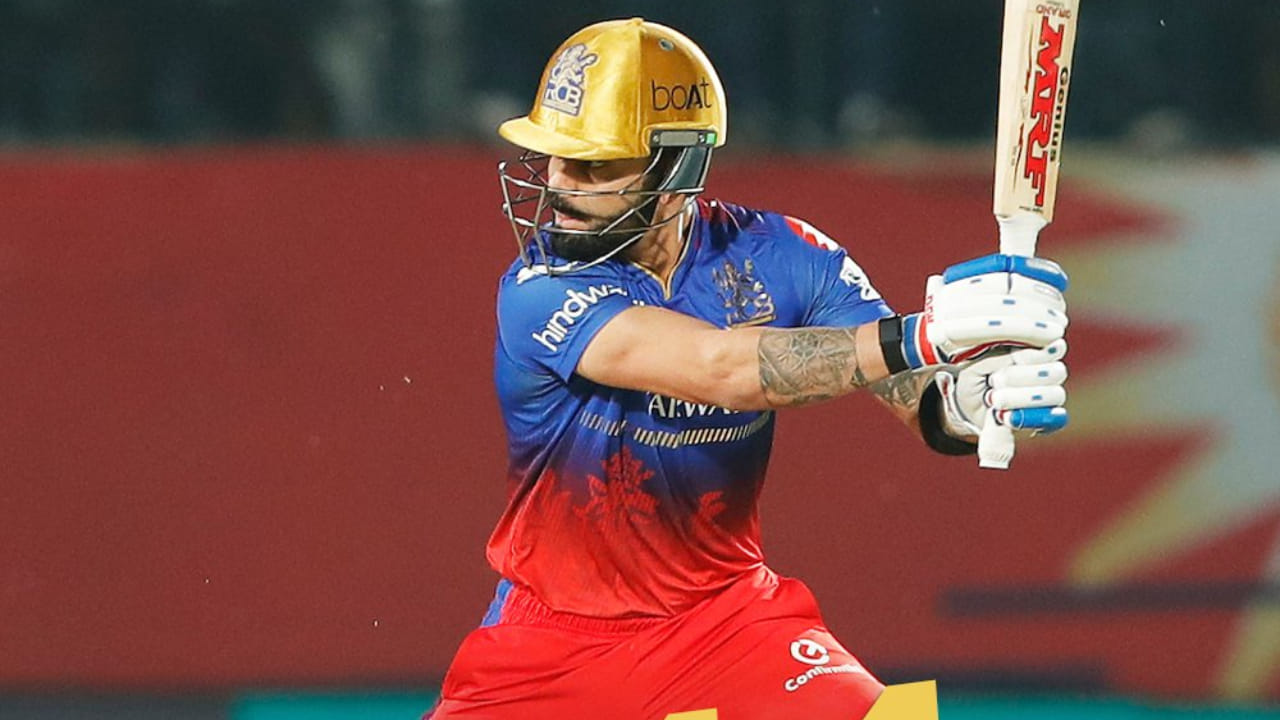 ಪಂಜಾಬ್ ಕಿಂಗ್ಸ್ ಹೊರತುಪಡಿಸಿ, ವಿರಾಟ್ ಕೊಹ್ಲಿ ಚೆನ್ನೈ ಸೂಪರ್ ಕಿಂಗ್ಸ್ ಮತ್ತು ಡೆಲ್ಲಿ ಕ್ಯಾಪಿಟಲ್ಸ್ ವಿರುದ್ಧ 1000+ ರನ್ ಗಳಿಸಿದ್ದಾರೆ. ಕೊಹ್ಲಿ ಡೆಲ್ಲಿ ವಿರುದ್ಧ 1030 ರನ್, ಪಂಜಾಬ್ ವಿರುದ್ಧ 1020 ರನ್ ಮತ್ತು ಸಿಎಸ್‌ಕೆ ವಿರುದ್ಧ 1006 ರನ್ ಬಾರಿಸಿದ್ದಾರೆ. 