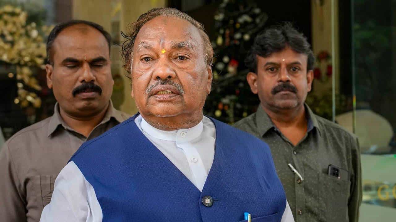 ಶಿವಮೊಗ್ಗ ಲೋಕಸಭಾ ಕ್ಷೇತ್ರದ ಚುನಾವಣೆಯಲ್ಲಿ ಅಕ್ರಮ ಆರೋಪ; ಚುನಾವಣಾ ಆಯೋಗಕ್ಕೆ ಕೆಎಸ್​​ ಈಶ್ವರಪ್ಪ ದೂರು
