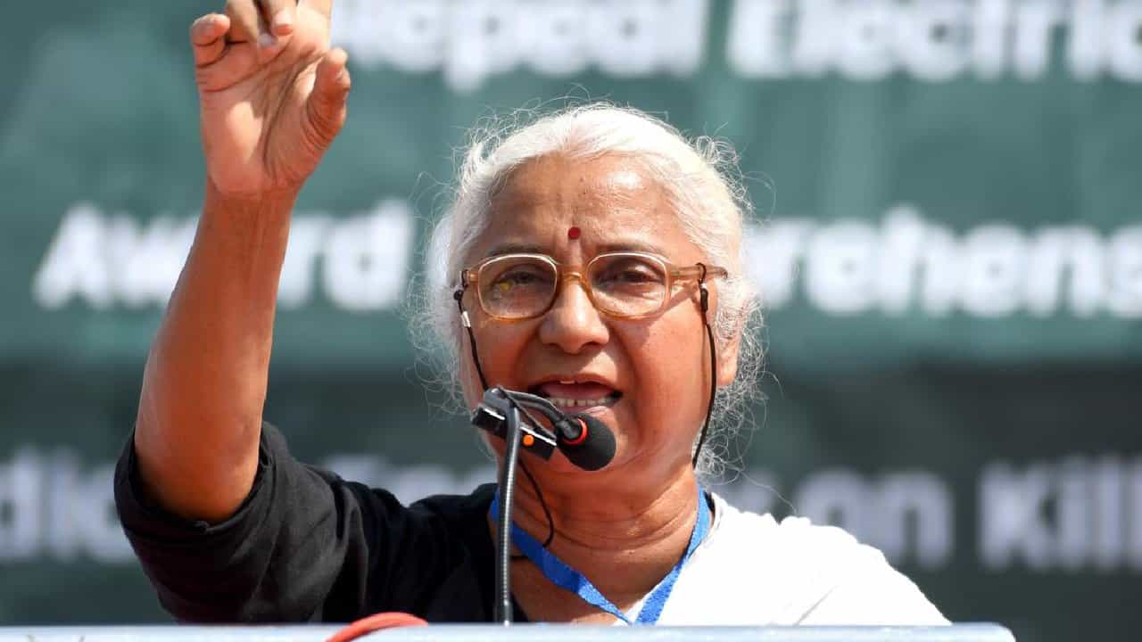 Medha Patkar: 24 ವರ್ಷದ ಹಿಂದಿನ ಮಾನನಷ್ಟ ಪ್ರಕರಣ; ಸಾಮಾಜಿಕ ಕಾರ್ಯಕರ್ತೆ ಮೇಧಾ ಪಾಟ್ಕರ್ ಅಪರಾಧಿ Medha Patkar: 24 ವರ್ಷದ ಹಿಂದಿನ ಮಾನನಷ್ಟ ಪ್ರಕರಣ; ಸಾಮಾಜಿಕ ಕಾರ್ಯಕರ್ತೆ ಮೇಧಾ ಪಾಟ್ಕರ್ ಅಪರಾಧಿ