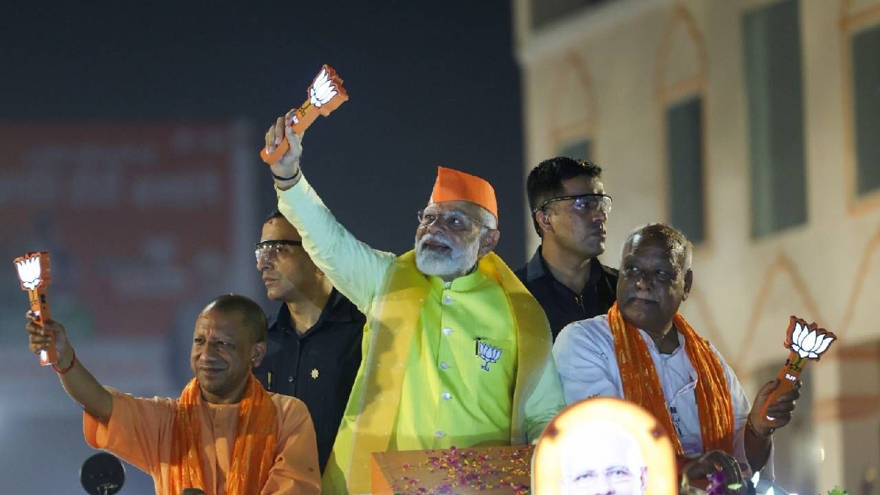 PM Narendra Modi visit Ayodhya and mega roadshow