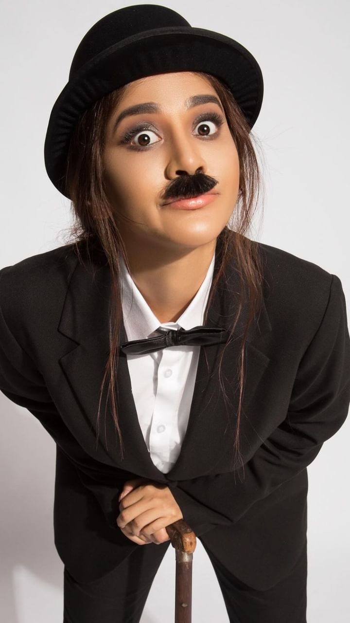 ಚಾರ್ಲಿ ಚಾಪ್ಲಿನ್ ಯಾವ ರೀತಿಯ ಗೆಟಪ್​ನಲ್ಲಿ ಕಾಣಿಸಿಕೊಂಡಿದ್ದರೋ ಅದೇ ರೀತಿ ಕಾಣಿಸಿದ್ದಾರೆ ನಭಾ.