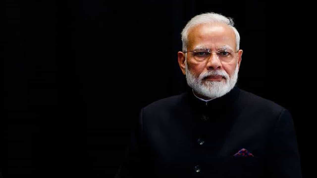ಎನ್ಡಿಎ ಸಭೆ ಬಳಿಕ ರಾಷ್ಟ್ರಪತಿ ಬಳಿ ಹೋಗಿ ಸರ್ಕಾರ ರಚನೆಗೆ ಹಕ್ಕು ಮಂಡಿಸಲು ಮೋದಿ ತೀರ್ಮಾನ ಎನ್ಡಿಎ ಸಭೆ ಬಳಿಕ ರಾಷ್ಟ್ರಪತಿ ಬಳಿ ಹೋಗಿ ಸರ್ಕಾರ ರಚನೆಗೆ ಹಕ್ಕು ಮಂಡಿಸಲು ಮೋದಿ ತೀರ್ಮಾನ